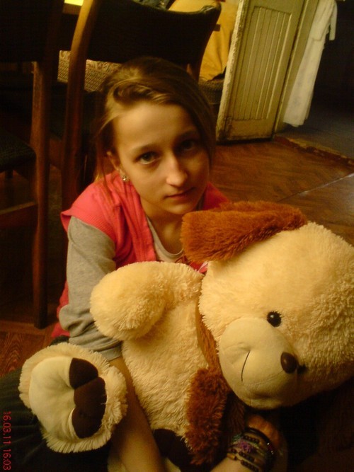 Z misiem....!!:*
