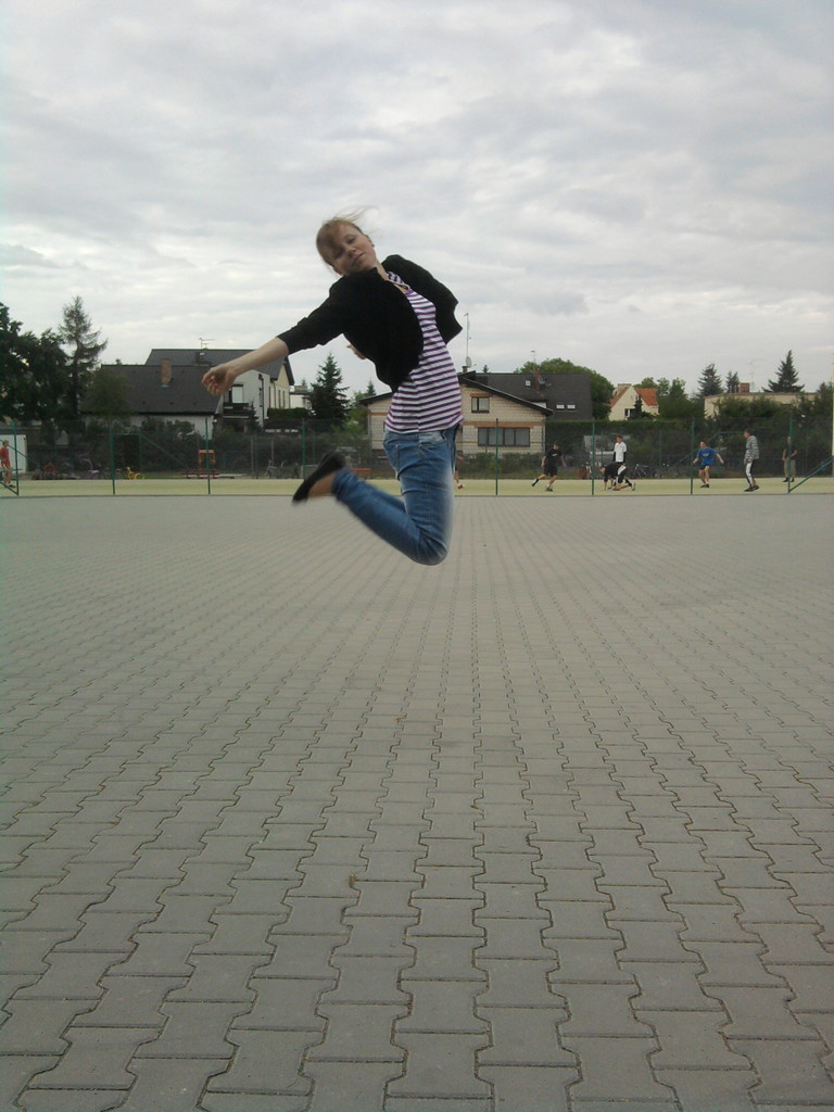 Tsknie