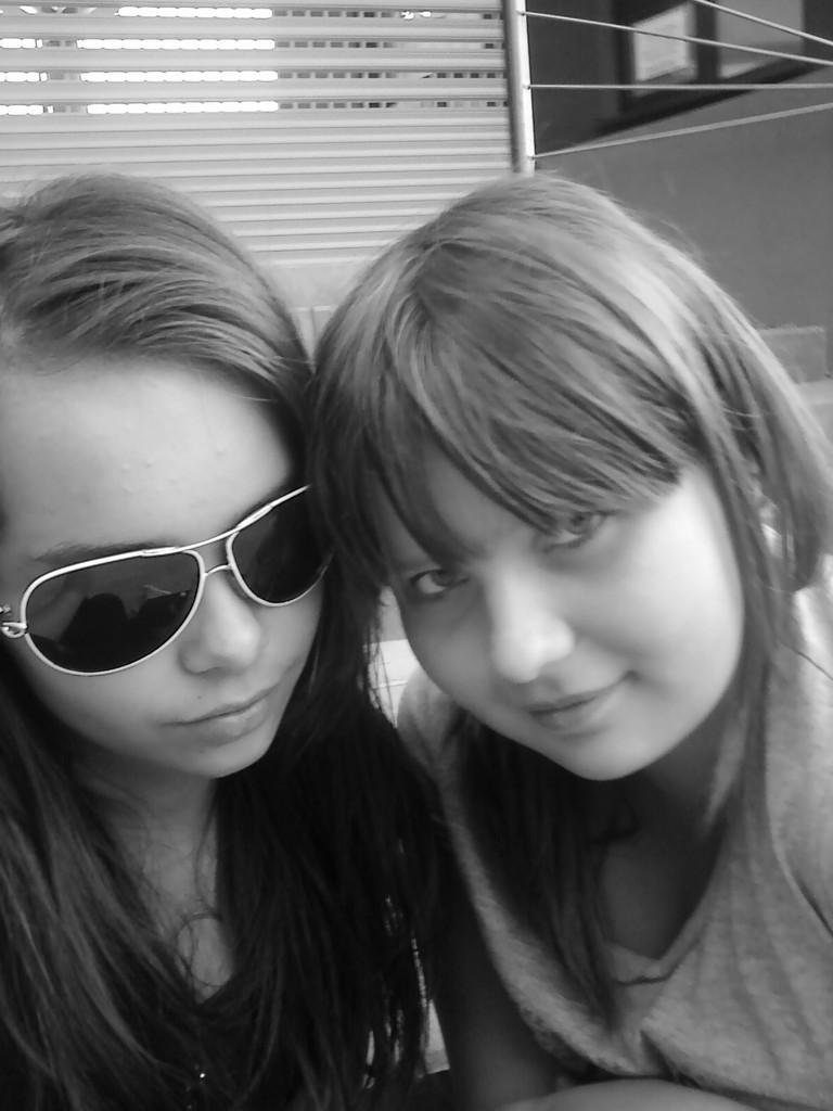 Schooll ; OOO