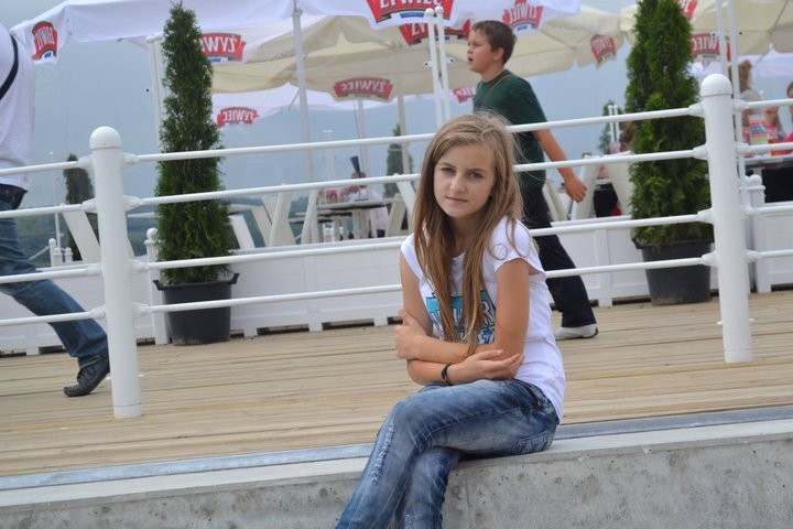 dwanacie .! < 33.