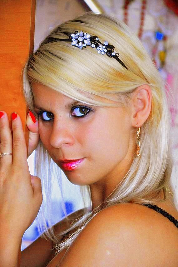 Anitka;]
