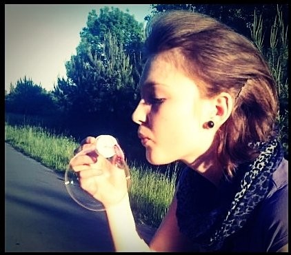 z bak :> 