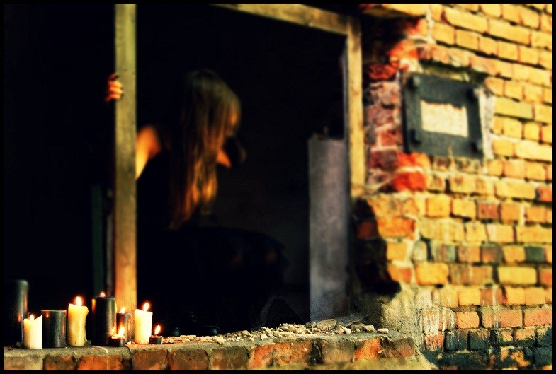 {402}