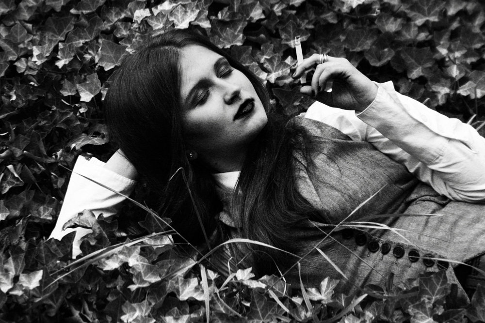 lay down