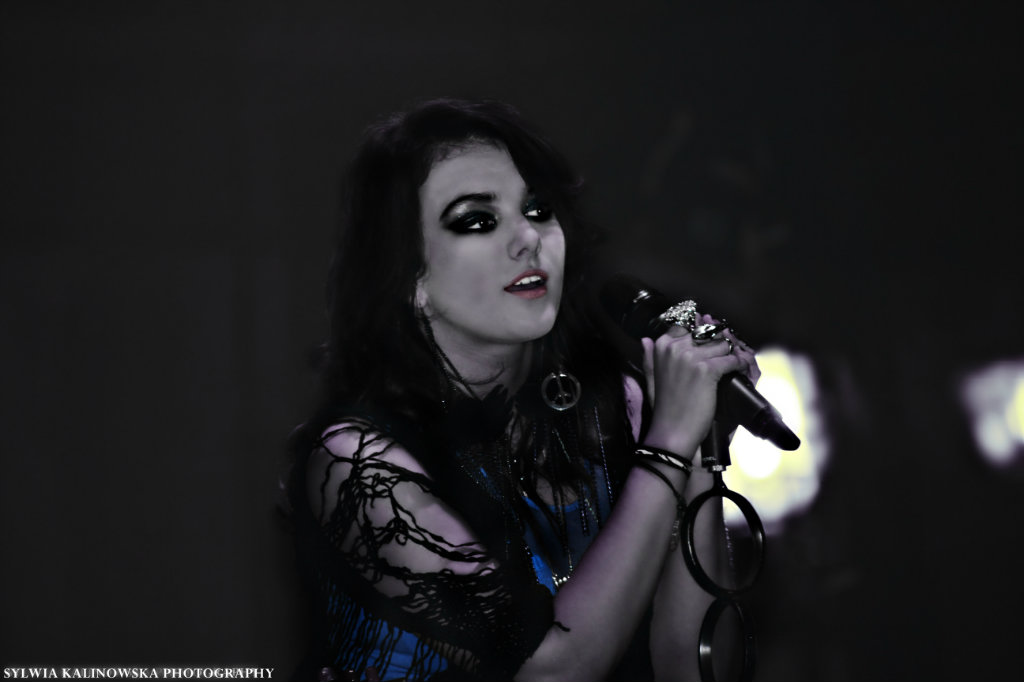 159. Ewa Farna