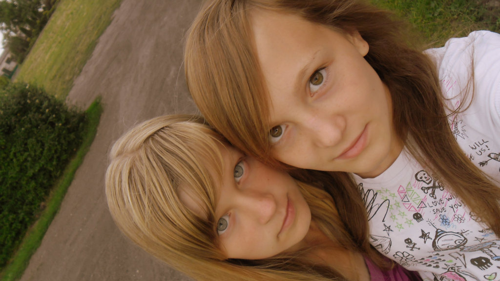 NAJLEPSZE PRZYJACIӣKI