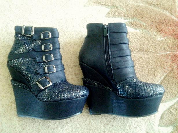 Sssssnake Wedges