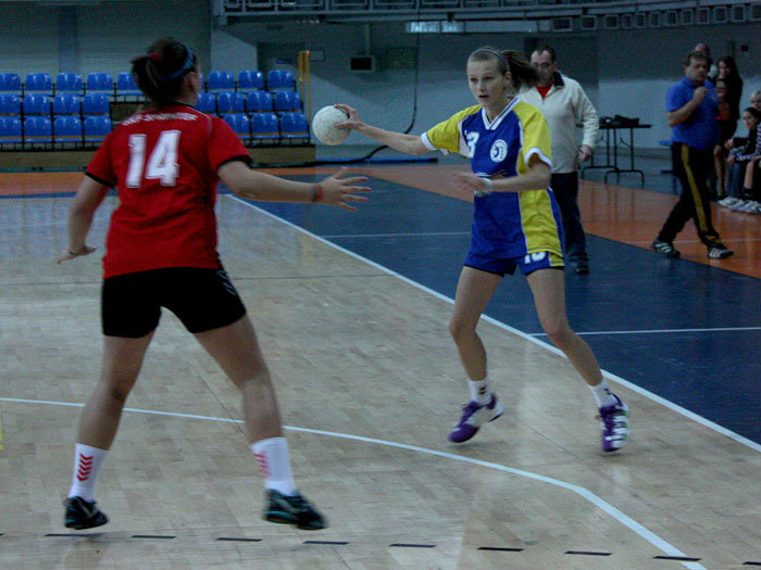 Handball < 3