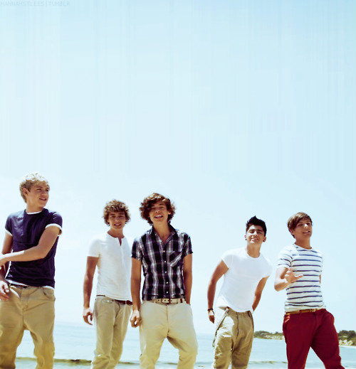 What Makes You Beautiful < 3