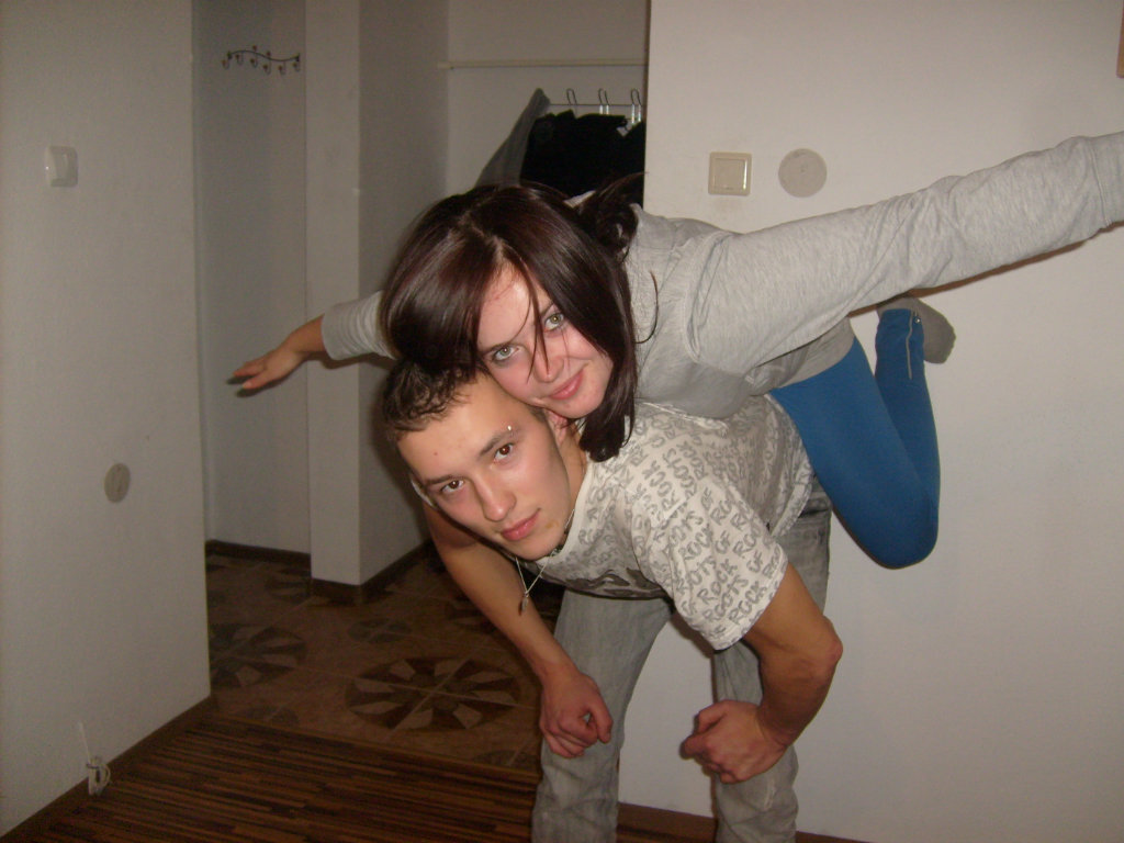 Z ANIOKIEM:*