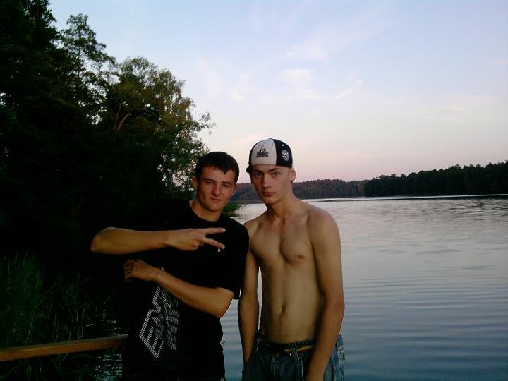 Najebany nad jeziorem ;d