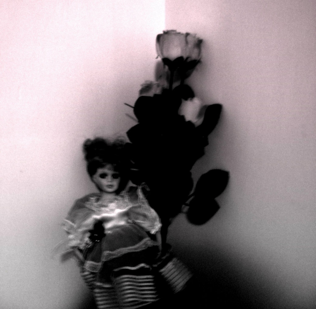 Porcelanowa lalka.
