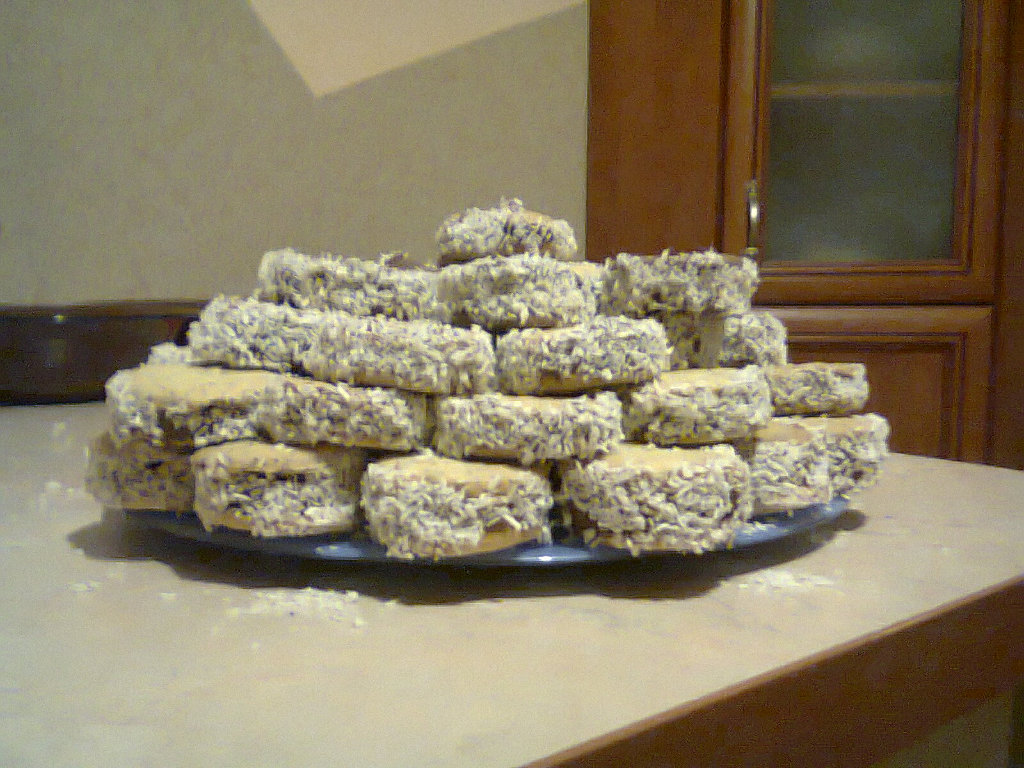 CIASTECZKA TRJKOLOROWE