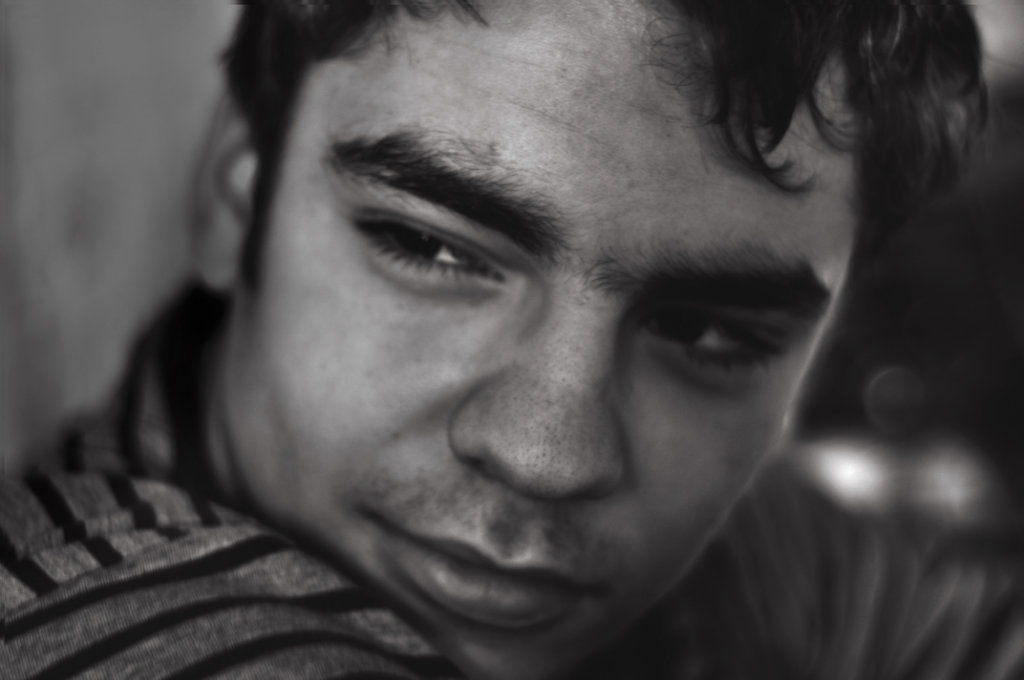 B&W