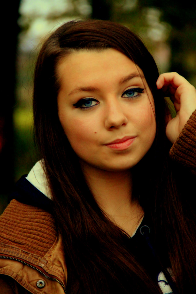 trzy.