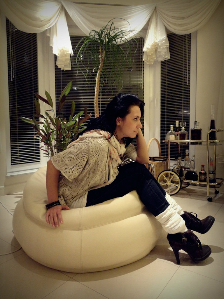 ladiesbehindthescenes.blogspot