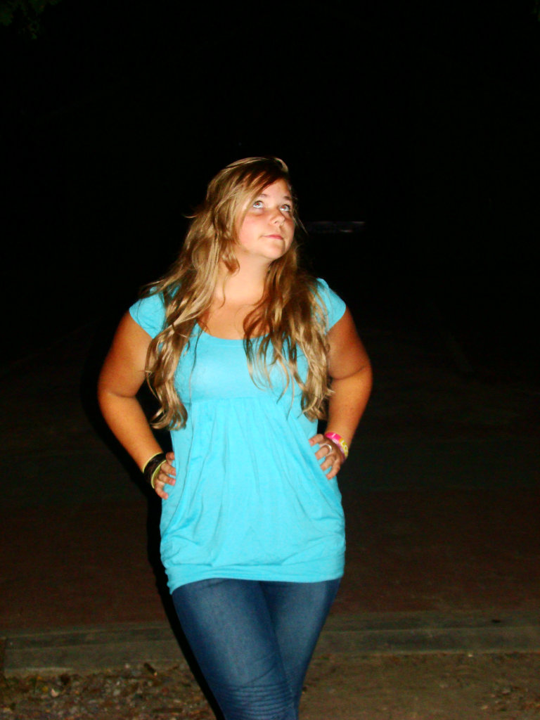 hue hue hue ;*