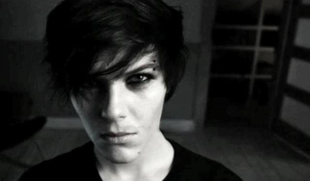 Dominik .! < 3 