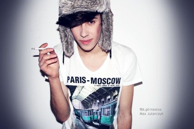 kiss my pleas