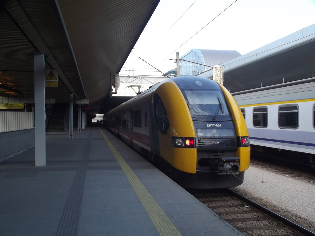 EN77-001