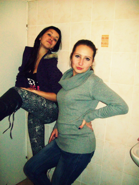 z Karolaaaajn M  ; ** 