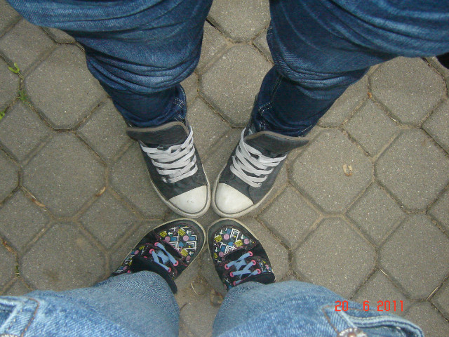 Buucik < 33