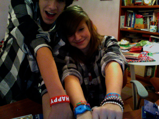 it ' s so funny < 3