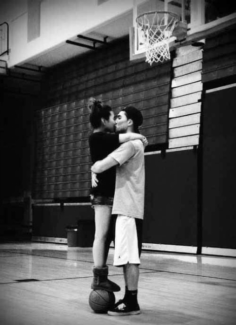 < 33 