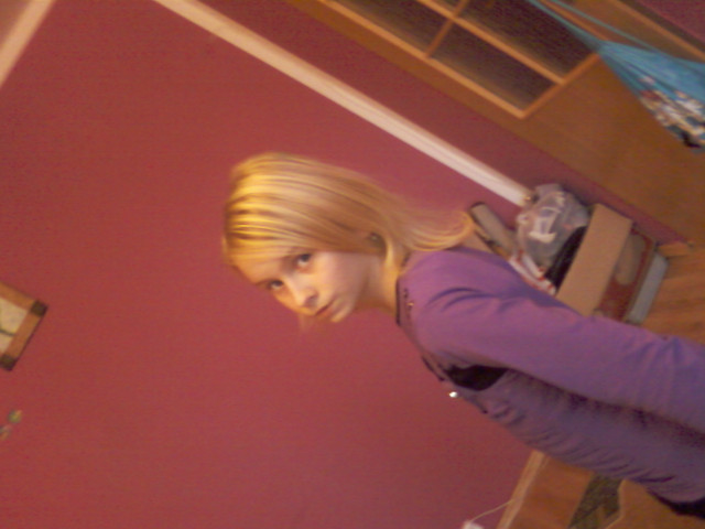 Nudy ; *