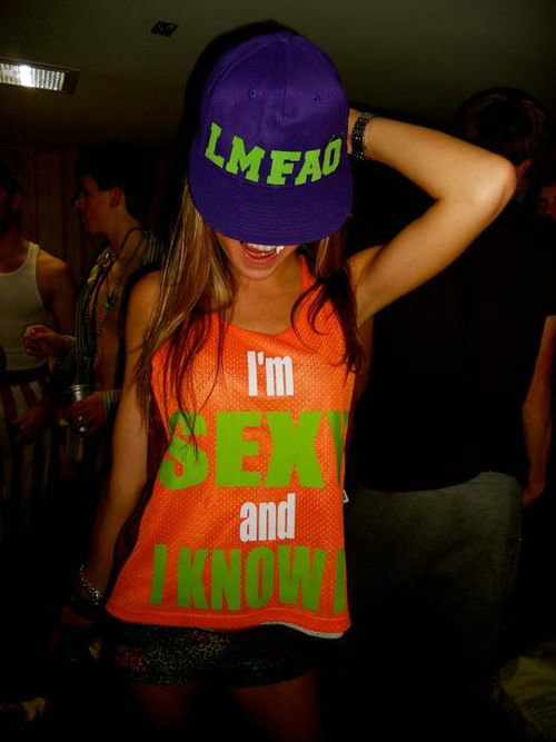 I'M SEXY AND I KNOW IT cz.4