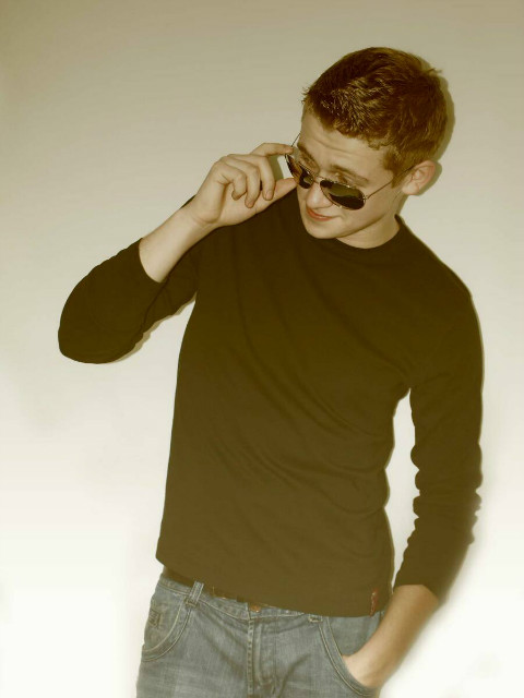 Tsknie ;**