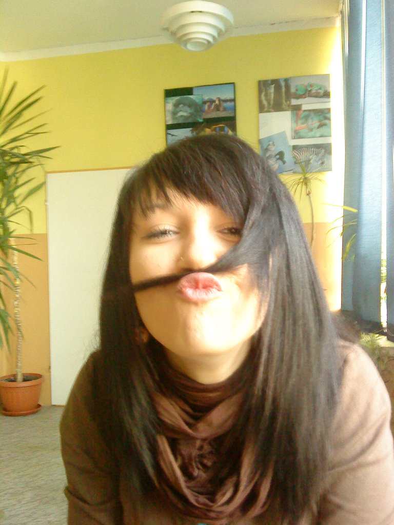 Ola ;'*