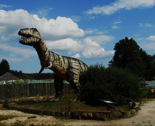 dinozaury :))