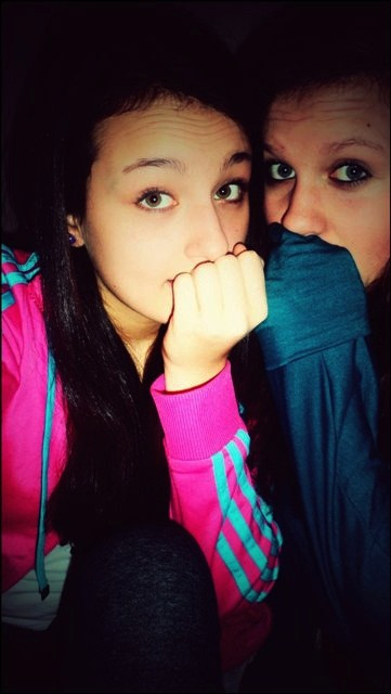 z Wikaaa ;**