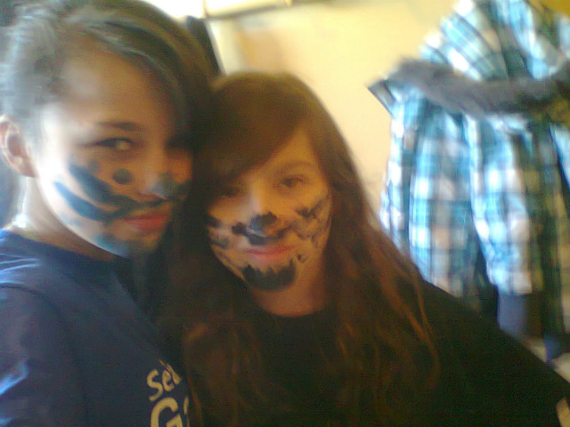 Gupole. < 33