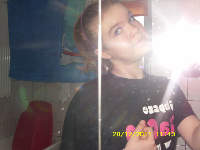 Lusterko . < 33