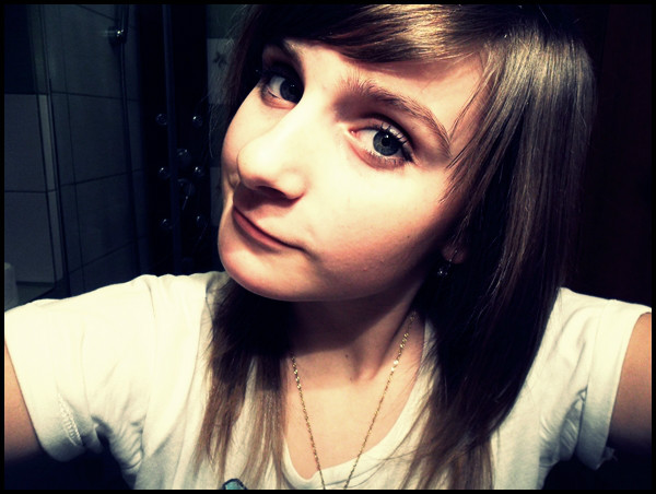 Szstaa . < 3