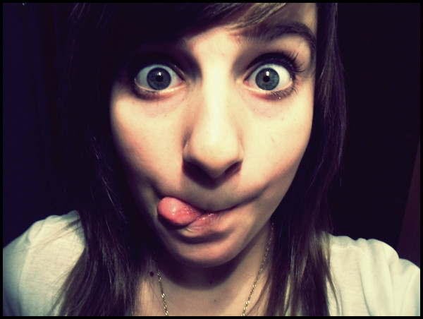Sidmaa . < 3