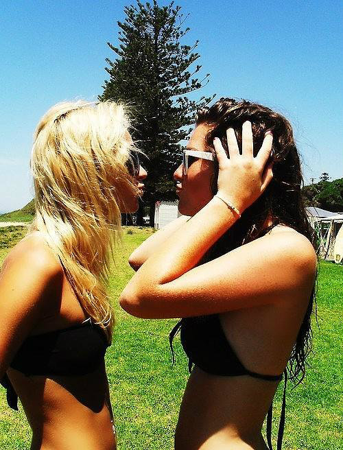Z Bell, Bell , Bell ...;*