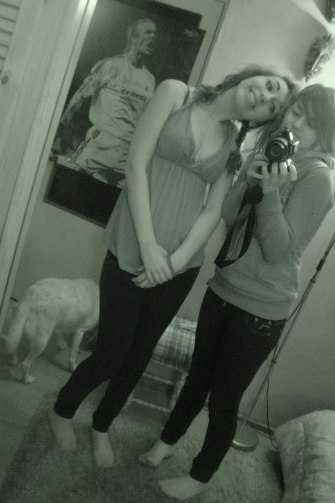 z Anj ;3 .