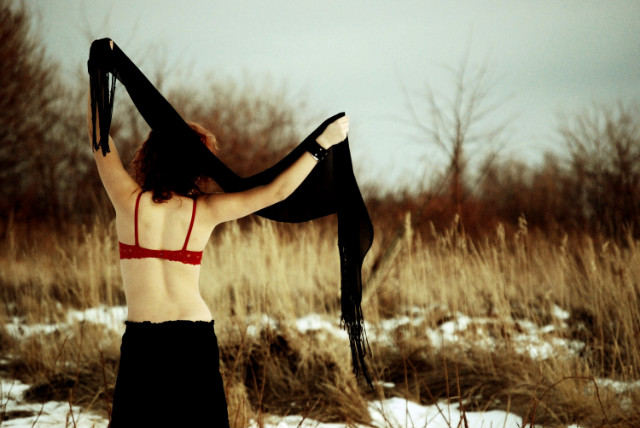 By kobiet.
