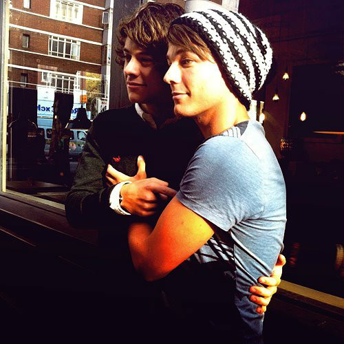 Larry Stylinson :3