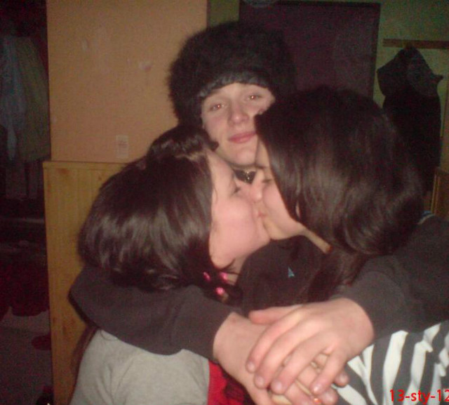 dOmOwka;p