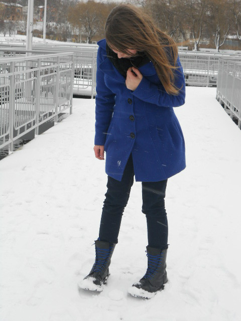 003. Heave metal lover.