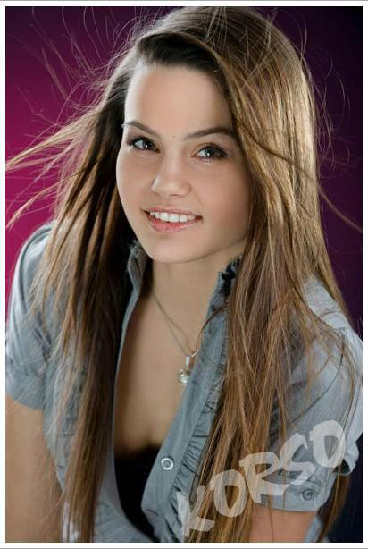 Izabela Ejnik ; *