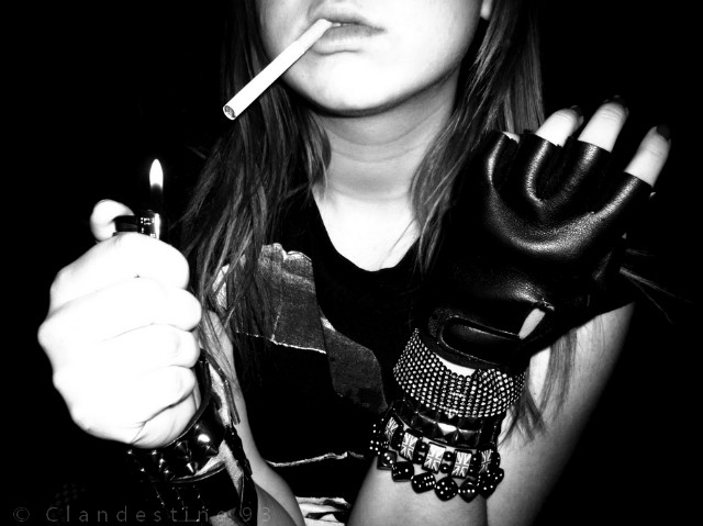 KILL THE PARTY WITH ME