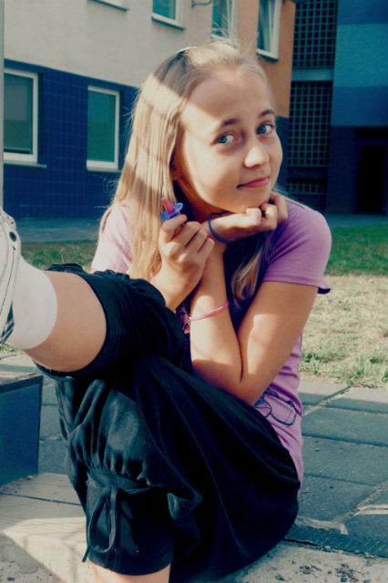 L a t o ! ; **