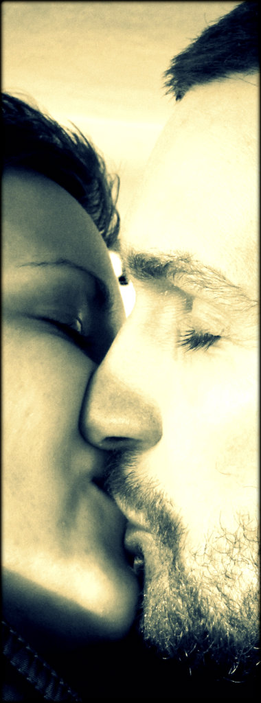 kiss