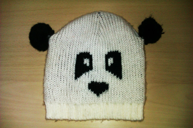 czapka panda.