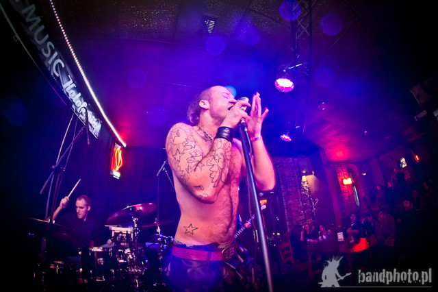 tony bitu- dziwny koncert